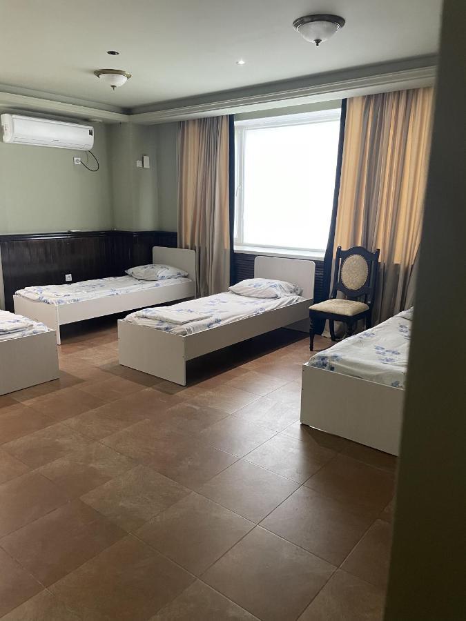 Mang'O Hostel Aqtau Buitenkant foto