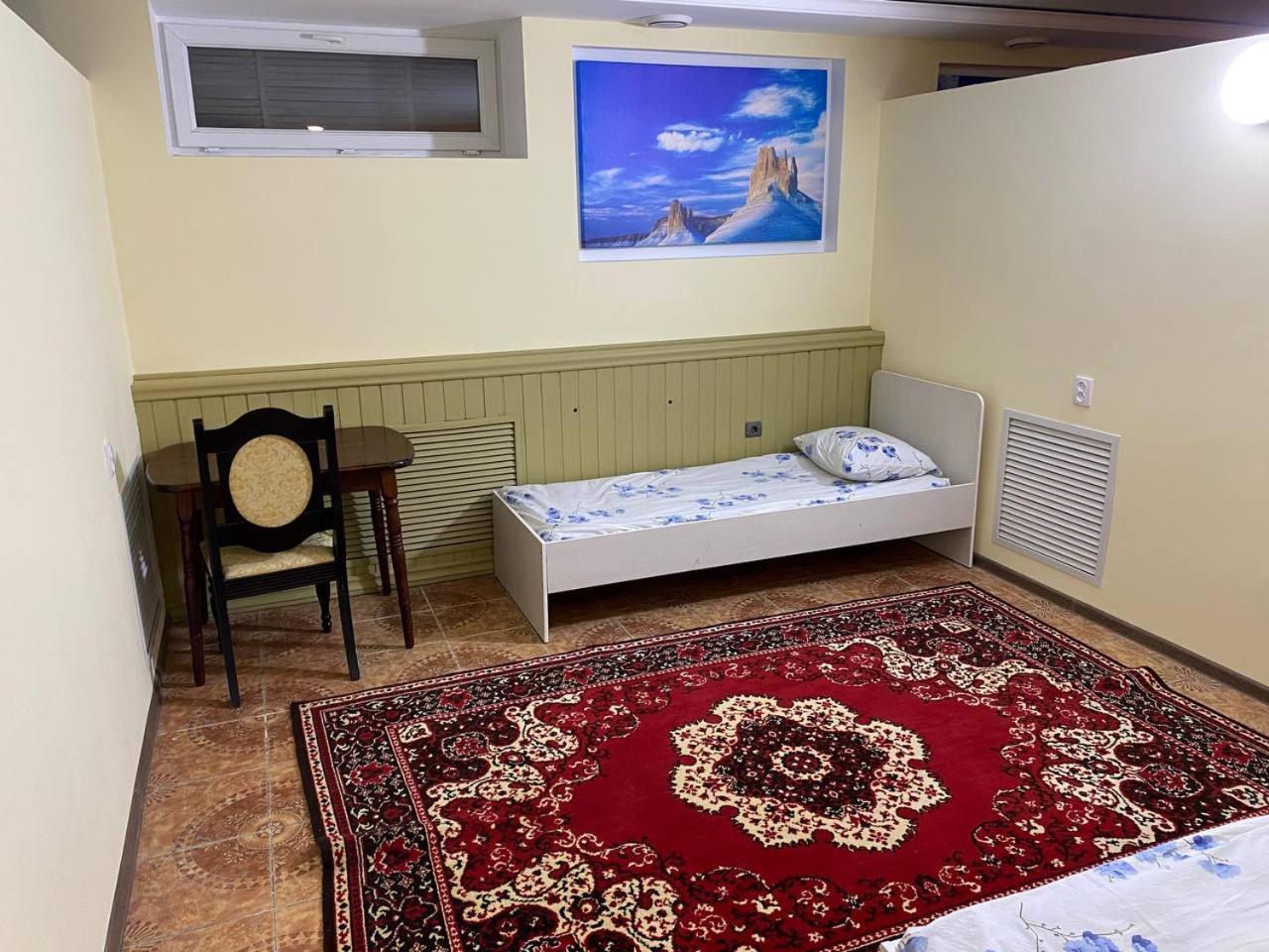 Mang'O Hostel Aqtau Buitenkant foto