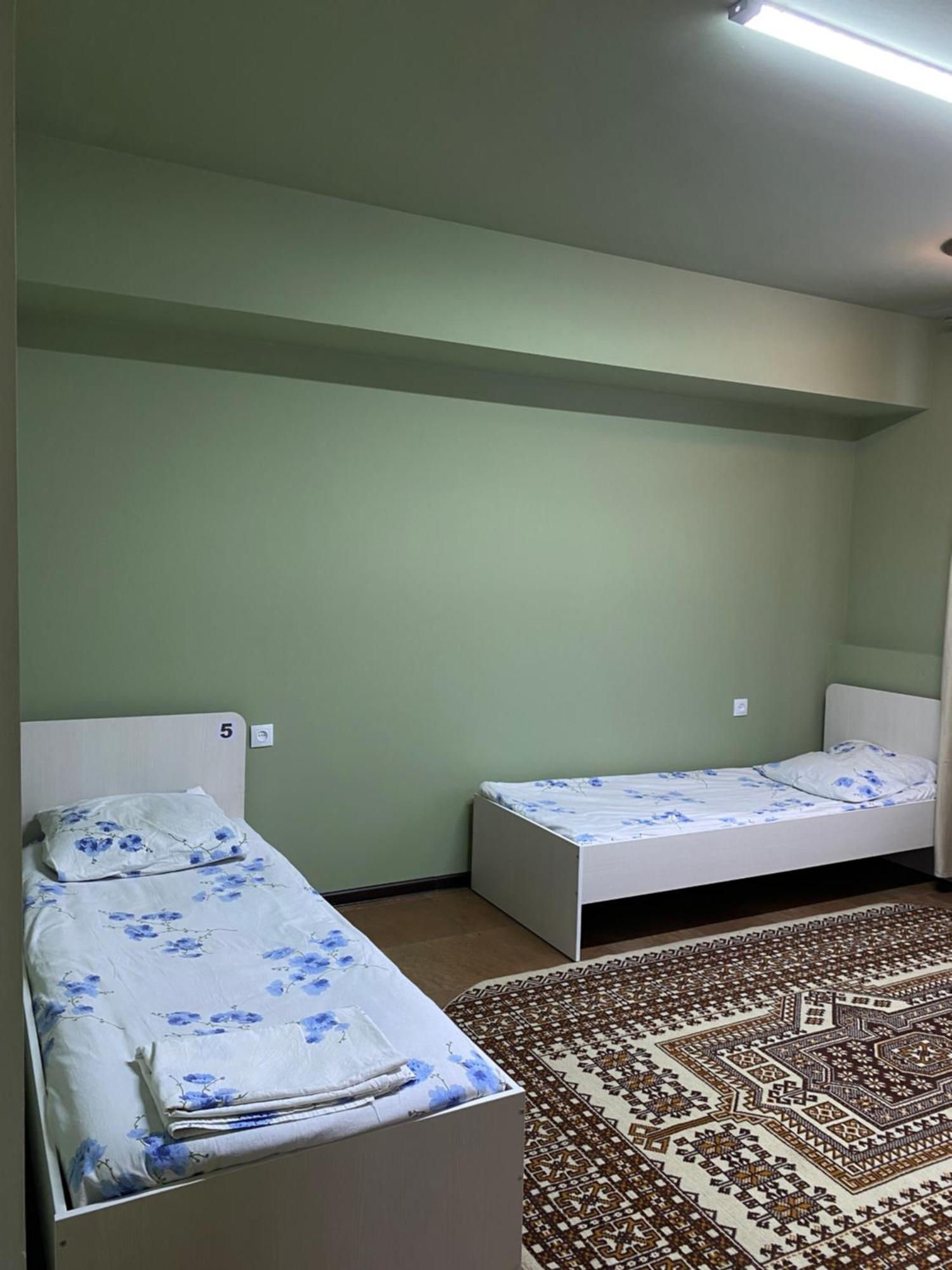 Mang'O Hostel Aqtau Buitenkant foto